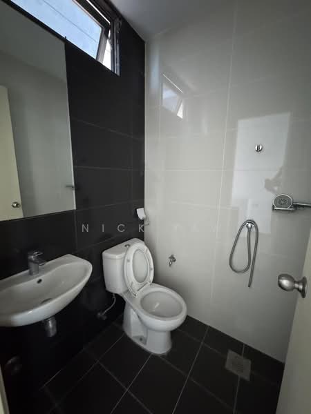 Servis Apartment untuk Dijual di Atlantis Residences (Pangsapuri Atlantis Kota Syahbandar) - Nick Yaw - PropertyGuru.com.my