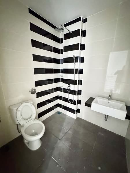 Kediaman Servis untuk Dijual di Atlantis Residences (Pangsapuri Atlantis Kota Syahbandar) - Nick Yaw - PropertyGuru.com.my