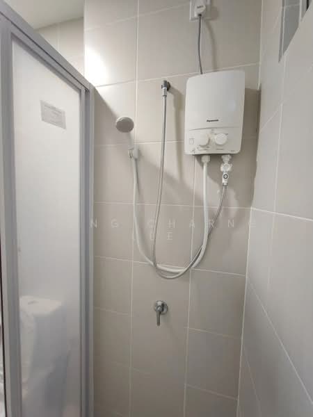 Servis Apartment untuk Disewa di Meridin Bayvue @ Sierra Perdana - Hong Charng Lee - Bathroom - PropertyGuru.com.my