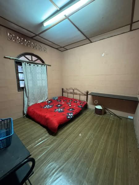 1-storey Terraced House for Sale in Kota Tinggi (Johor) - Ah Liang - Bedroom - PropertyGuru.com.my