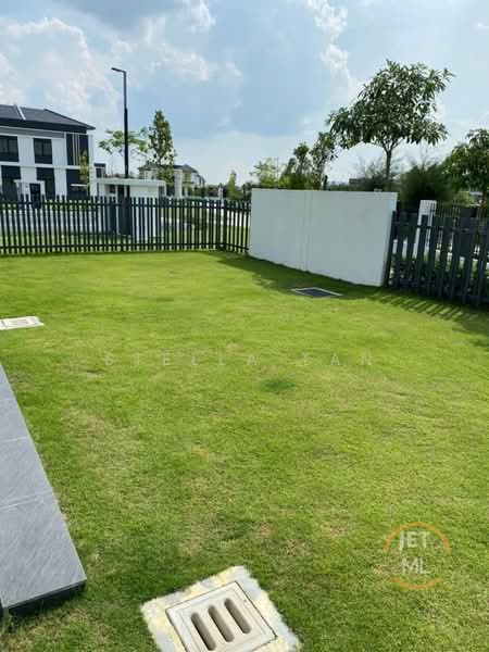Rumah Berkembar untuk Dijual di Setia Alam (Selangor) - Stella Tan - Exterior - PropertyGuru.com.my