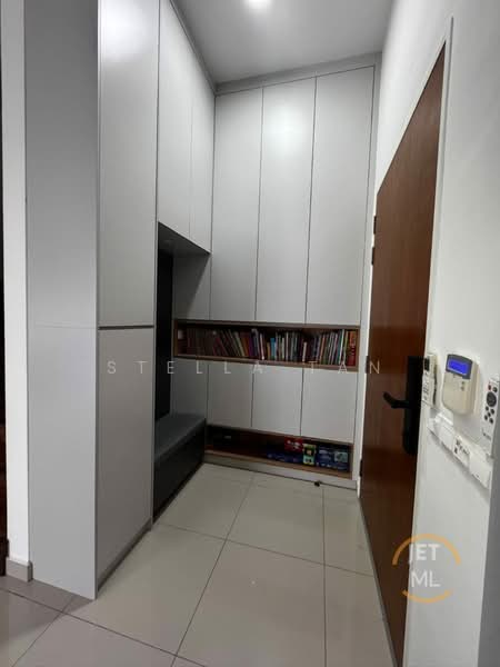 Rumah Berkembar untuk Dijual di Setia Alam (Selangor) - Stella Tan - Entrance - PropertyGuru.com.my