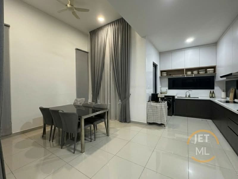 Rumah Berkembar untuk Dijual di Setia Alam (Selangor) - Stella Tan - Dining Room - PropertyGuru.com.my