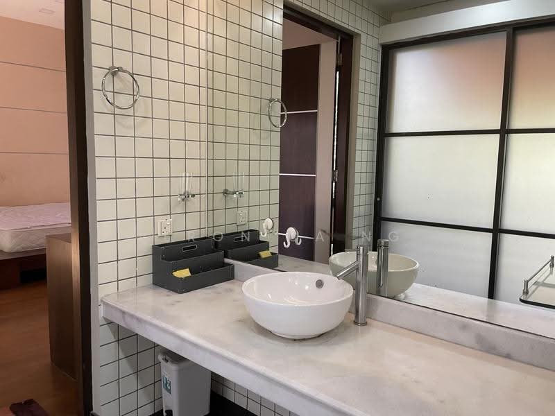 Rumah Banglo untuk Dijual di Bukit Gita Bayu (Seri Kembangan) - Veronica Ng - Bathroom - PropertyGuru.com.my