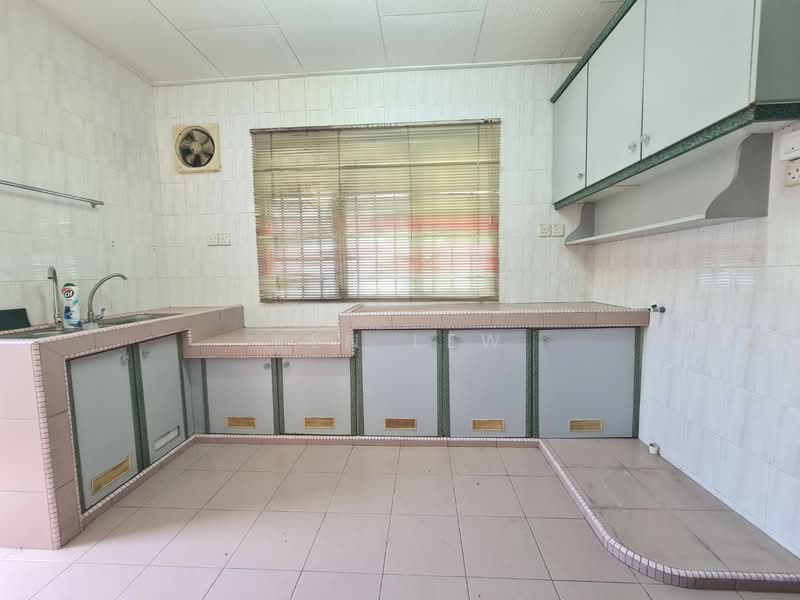2-storey Terraced House for Sale in Taman Alam Jaya (Cheras) - Ken Lew - Kitchen - PropertyGuru.com.my