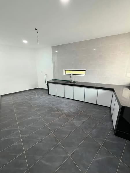 1-storey Terraced House for Sale in Taman Suria (Johor Bahru) - Elvis Ku - Kitchen - PropertyGuru.com.my
