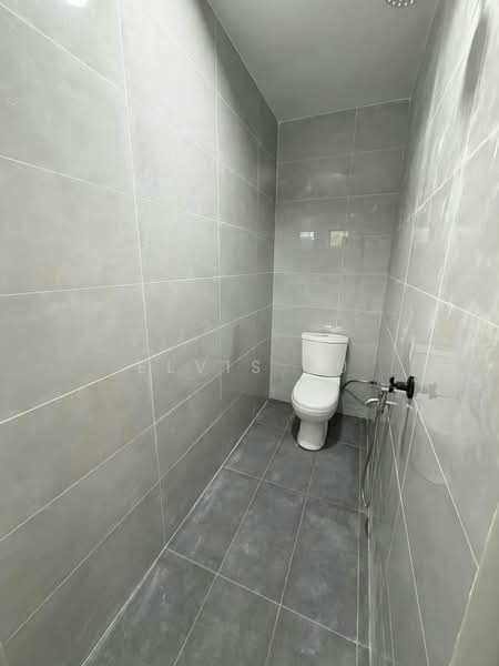 1-storey Terraced House for Sale in Taman Suria (Johor Bahru) - Elvis Ku - Bathroom - PropertyGuru.com.my