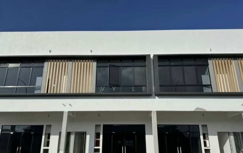 Kedai untuk Dijual di Ulu Tiram (Johor) - Elvy Lee - Exterior - PropertyGuru.com.my