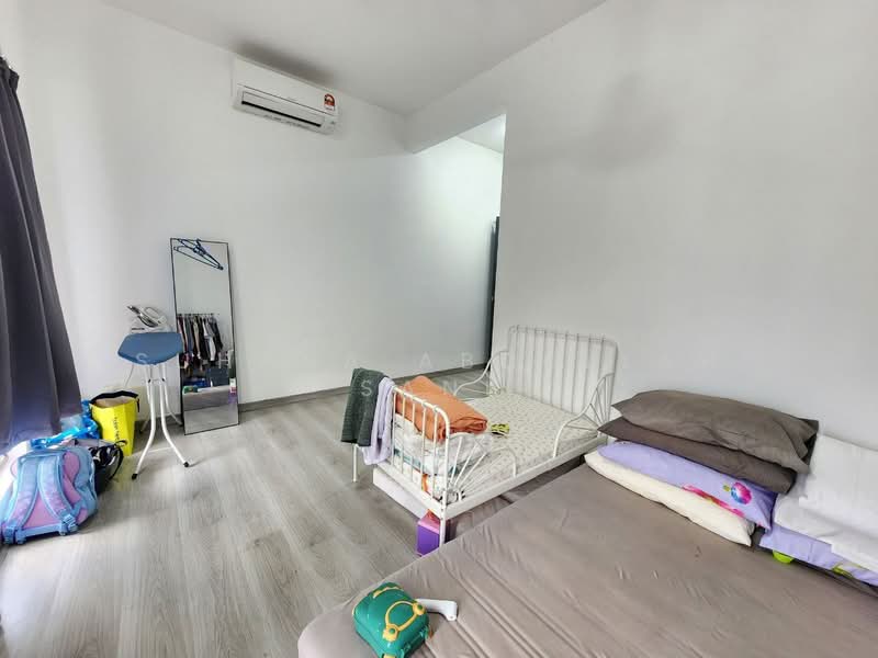 Kondominium untuk Dijual di The Holmes 2 - Suhana Abdullah Sani - Bedroom - PropertyGuru.com.my