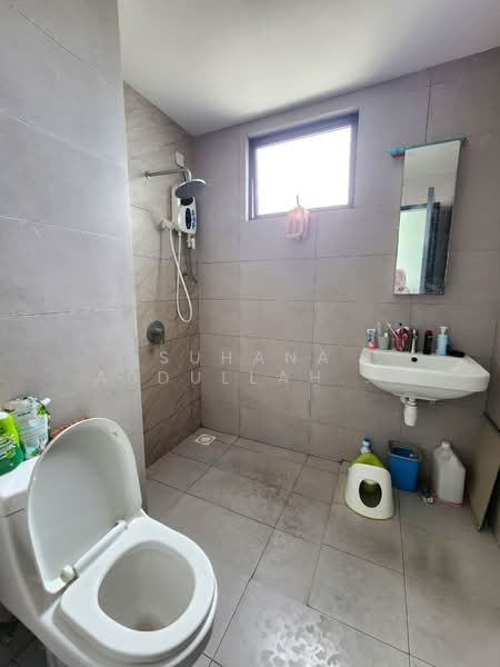 Kondominium untuk Dijual di The Holmes 2 - Suhana Abdullah Sani - Bathroom - PropertyGuru.com.my