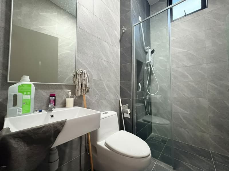 Cluster House for Rent in Johor Bahru (Johor) - Andrew Lee - Bathroom - PropertyGuru.com.my