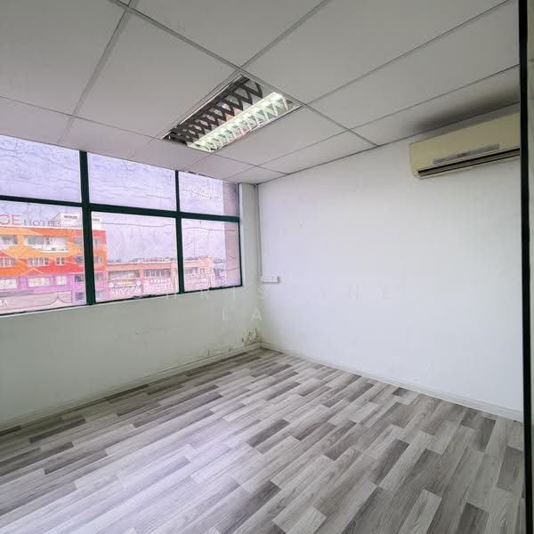 Office for Rent in Kota Kemuning (Shah Alam) - Christine Lam - Interior - PropertyGuru.com.my