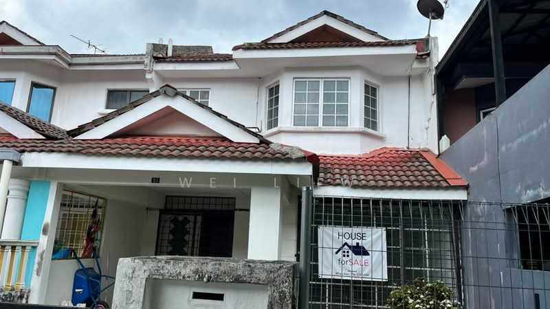 Rumah Teres 2 Tingkat untuk Dijual di Taman Lestari Putra (Seri Kembangan) - Wei Liew - Exterior - PropertyGuru.com.my