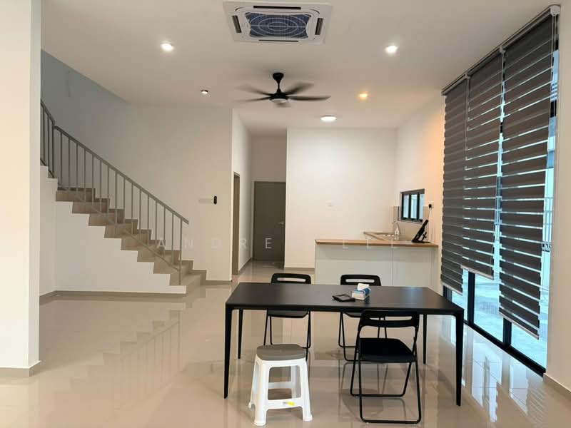 Rumah Kluster untuk Disewa di Taman Daya (Johor Bahru) - Andrew Lee - Dining Room - PropertyGuru.com.my