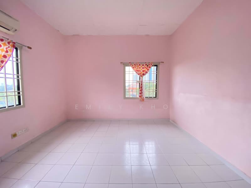 Terraced House for Sale in Taman Bukit Subang (Shah Alam) - Emily Kho - Interior - PropertyGuru.com.my