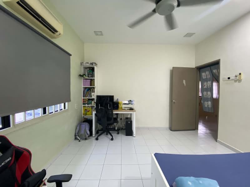 Terraced House for Sale in Taman Bukit Subang (Shah Alam) - Emily Kho - Study - PropertyGuru.com.my