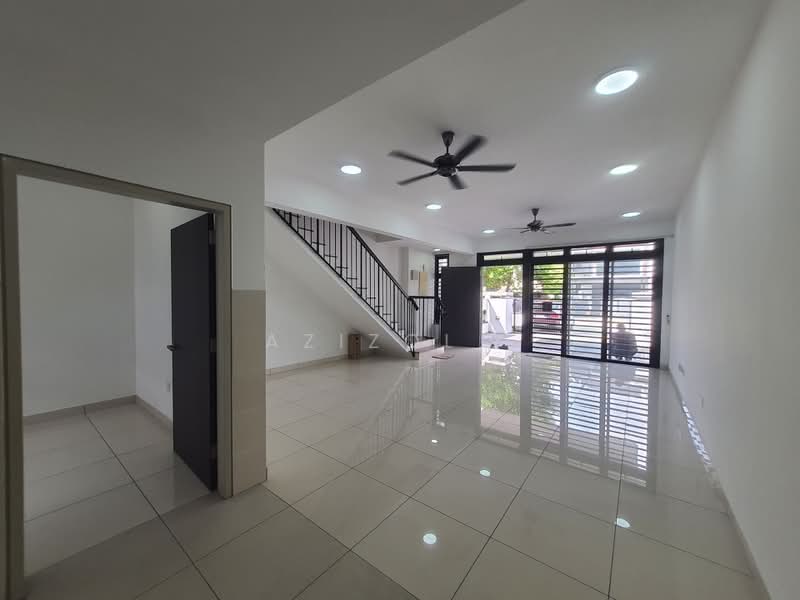 Rumah Teres 2 Tingkat untuk Dijual di Elmina (Shah Alam) - Azizol . - PropertyGuru.com.my