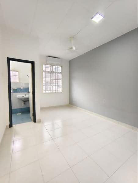 2-storey Terraced House for Rent in Taman Bestari Indah (Ulu Tiram) - Daphne Lee - Interior - PropertyGuru.com.my