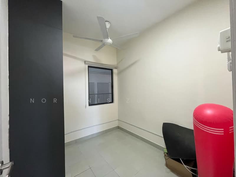 Apartment for Sale at Seruling Apartment - Norhanis Zulkifli - 3rd bedroom - PropertyGuru.com.my