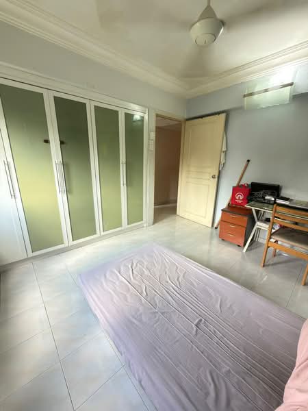 Pangsapuri untuk Dijual di Taman Pekaka Block 31 - Yeoh . - Bedroom - PropertyGuru.com.my
