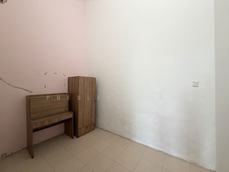 1-storey Terraced House for Sale in Kampar Putra (Kampar) - Presley Chong - Bedroom 2 - PropertyGuru.com.my