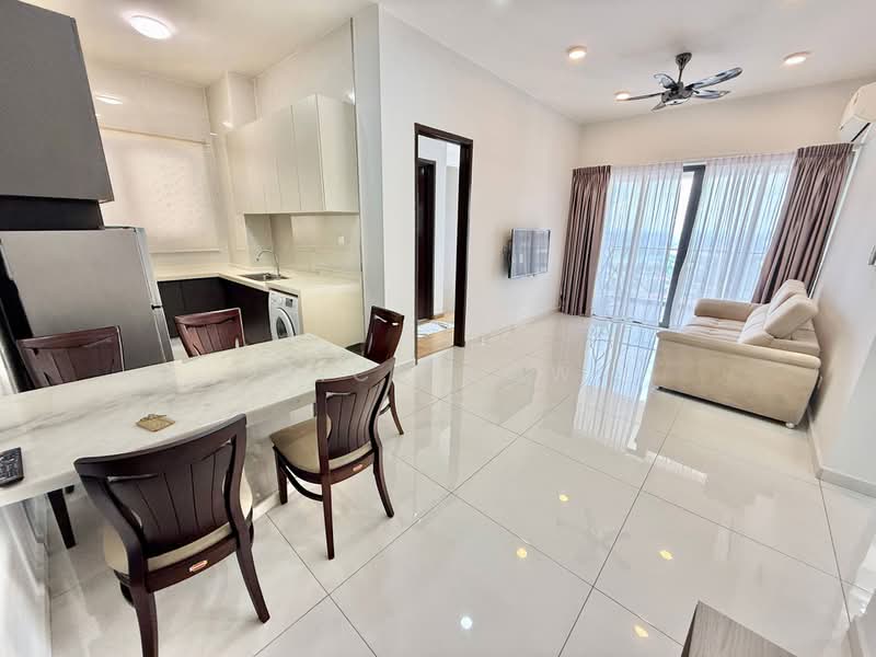 Kondominium untuk Disewa di Royal Strand @ Country Garden Danga Bay - Nick Low - Kitchen - PropertyGuru.com.my