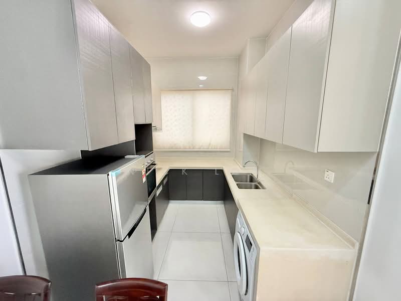Kondominium untuk Disewa di Royal Strand @ Country Garden Danga Bay - Nick Low - Kitchen - PropertyGuru.com.my