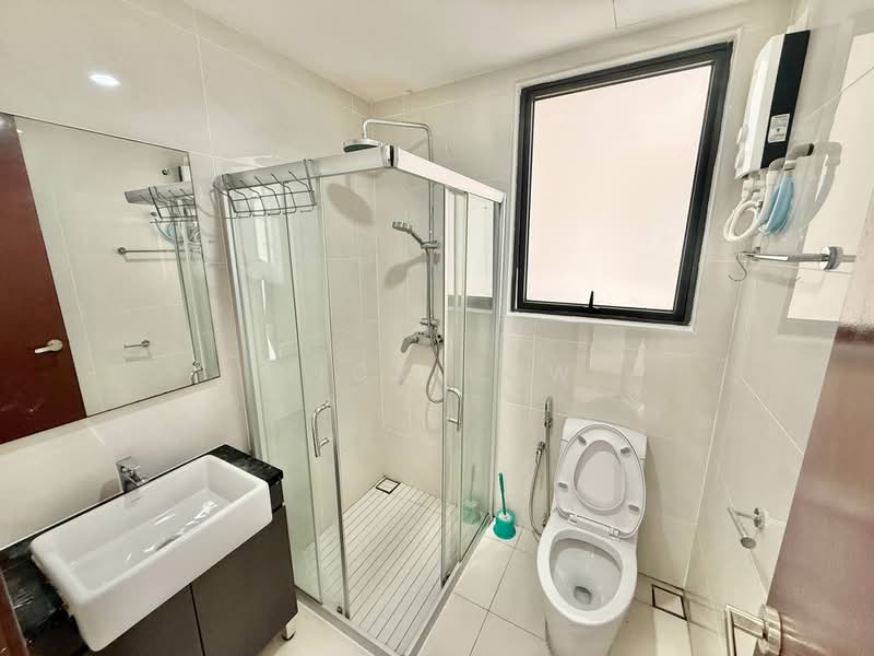 Kondominium untuk Disewa di Royal Strand @ Country Garden Danga Bay - Nick Low - Bathroom - PropertyGuru.com.my