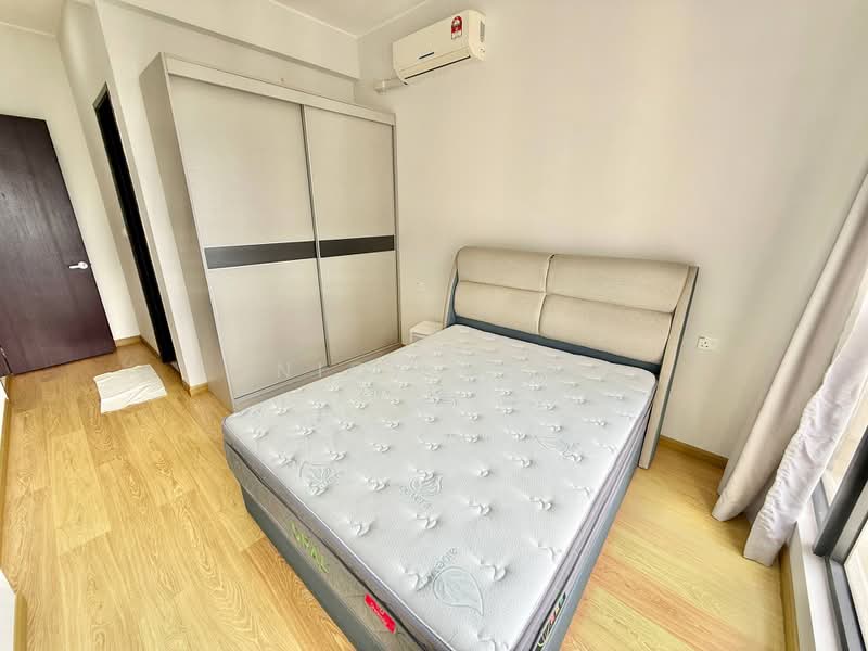 Kondominium untuk Disewa di Royal Strand @ Country Garden Danga Bay - Nick Low - Bedroom - PropertyGuru.com.my