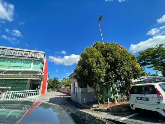 Surian Industrial Park, Kota Damansara Semi-D Factory Corner Lot Petaling Jaya