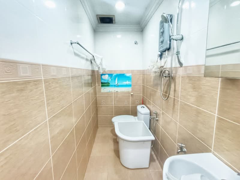 2-storey Terraced House for Sale in Bandar Menjalara (Kuala Lumpur) - Awie Shariman - Bathroom - PropertyGuru.com.my