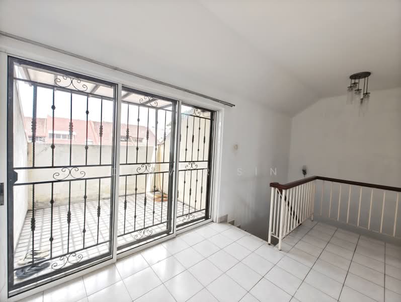 Rumah Teres 2 Tingkat untuk Dijual di Taman Megah 2 (Cheras) - Denver Sin - Balcony - PropertyGuru.com.my