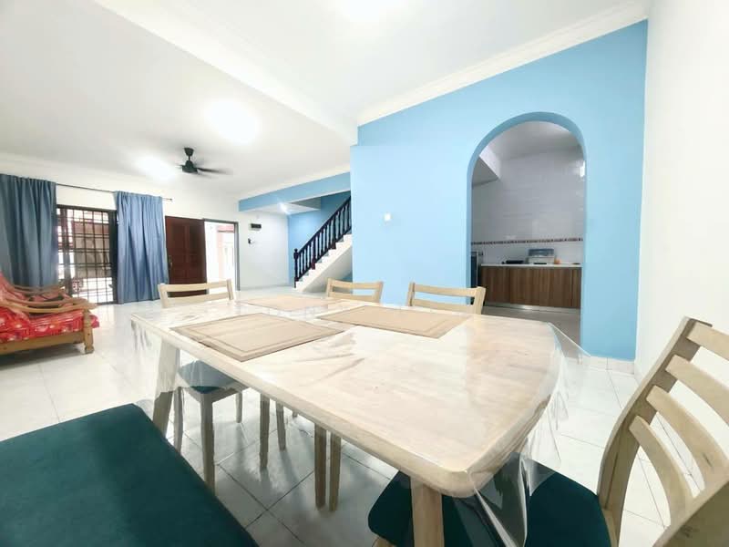 2-storey Terraced House for Rent in Permas Jaya (Johor Bahru) - Tony Lim - Living Room - PropertyGuru.com.my