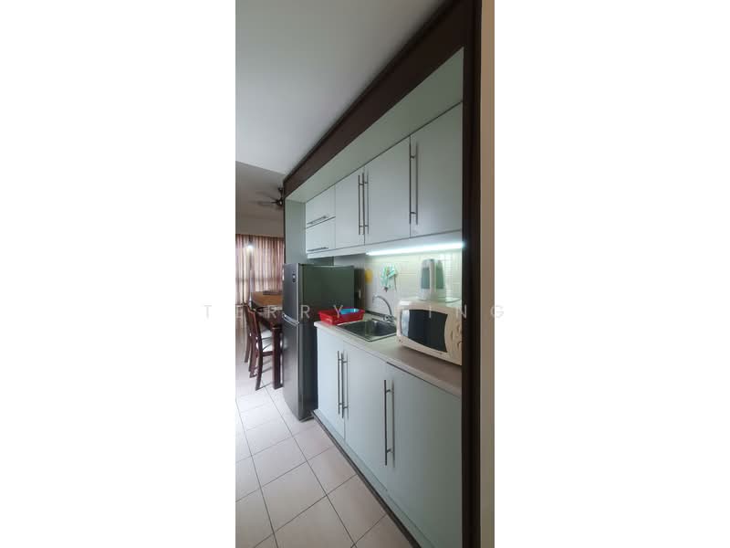 Servis Apartment untuk Dijual di Amcorp Serviced Suites - Terry Hing - Kitchen - PropertyGuru.com.my