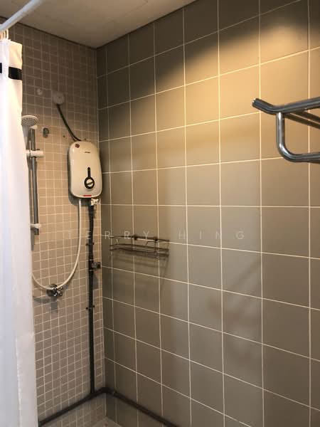 Servis Apartment untuk Dijual di Amcorp Serviced Suites - Terry Hing - Bathroom - PropertyGuru.com.my
