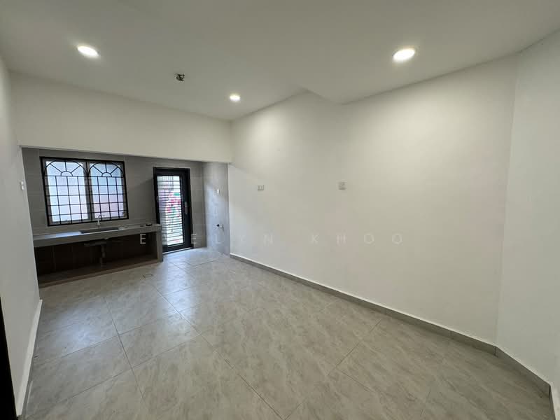 1-storey Terraced House for Sale in Taman Velox (Rawang) - Evelyn Khoo - Kitchen - PropertyGuru.com.my