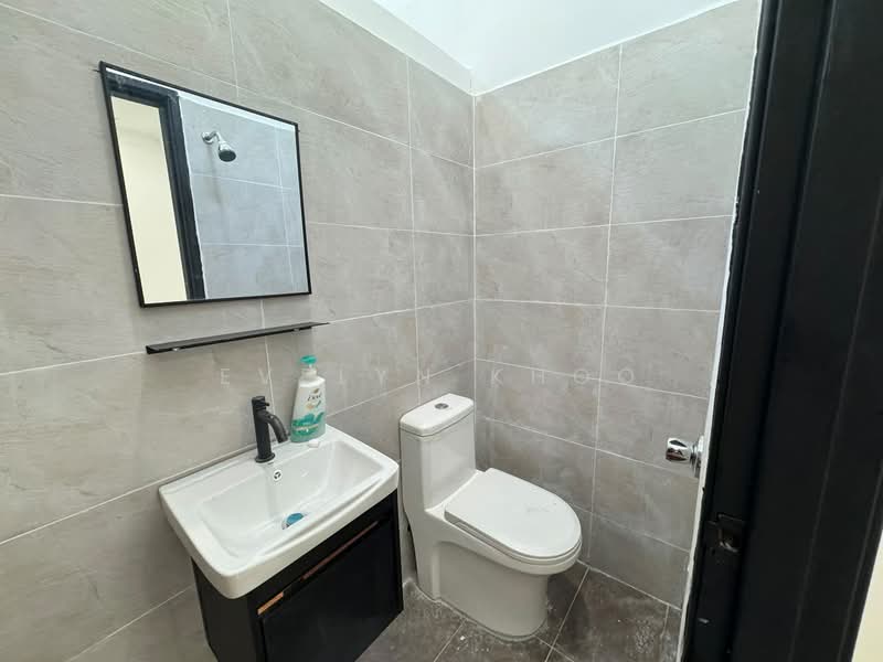 1-storey Terraced House for Sale in Taman Velox (Rawang) - Evelyn Khoo - Bathroom - PropertyGuru.com.my