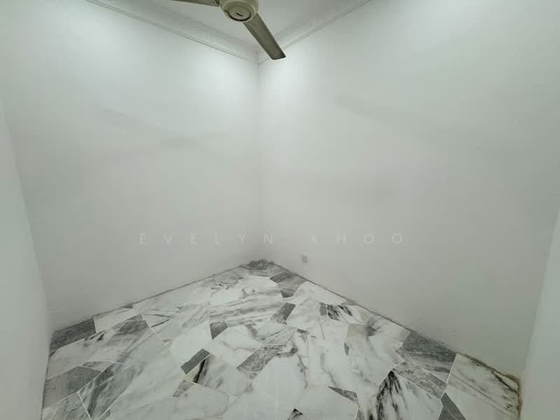 1-storey Terraced House for Sale in Taman Velox (Rawang) - Evelyn Khoo - Room - PropertyGuru.com.my