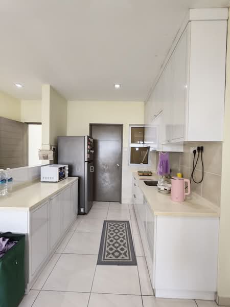 Pangsapuri untuk Dijual di Bayu Angkasa - Ruby Tan - Kitchen - PropertyGuru.com.my