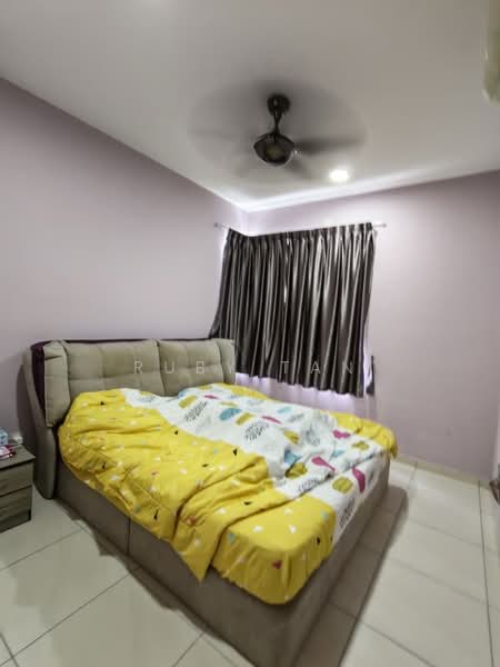 Pangsapuri untuk Dijual di Bayu Angkasa - Ruby Tan - Bedroom - PropertyGuru.com.my