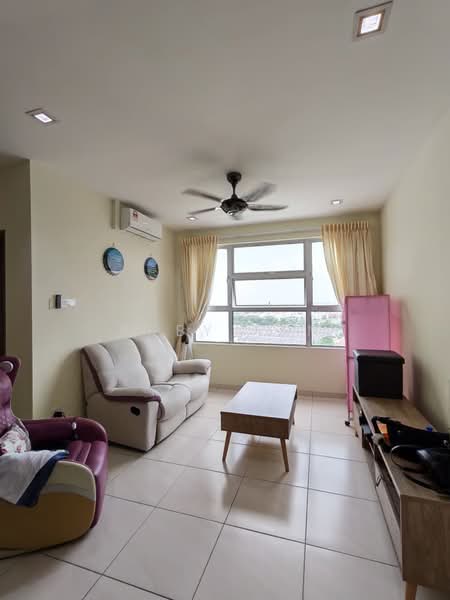 Pangsapuri untuk Dijual di Bayu Angkasa - Ruby Tan - Living Room - PropertyGuru.com.my