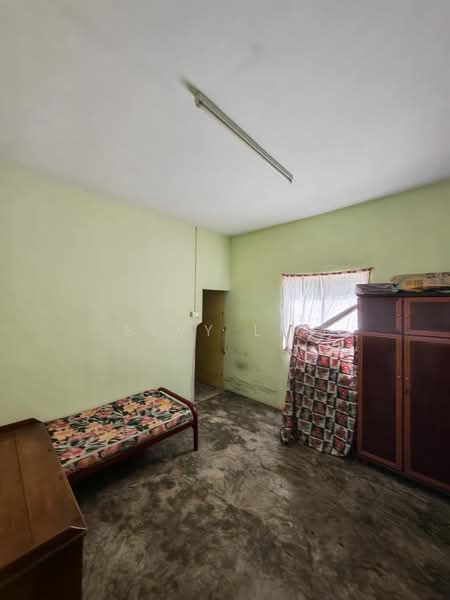 Semi-Detached House for Sale in Johor Bahru (Johor) - Elvy Lee - Bedroom - PropertyGuru.com.my