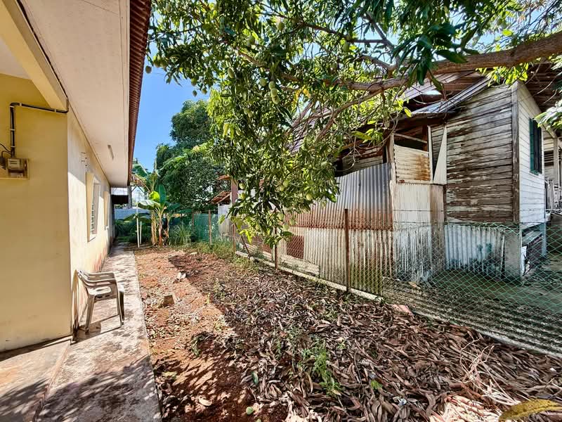 Semi-Detached House for Sale in Johor Bahru (Johor) - Elvy Lee - Exterior - PropertyGuru.com.my
