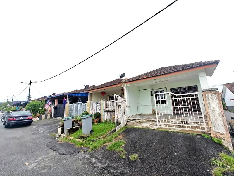 Rumah Teres 1 Tingkat untuk Dijual di Kangkar Pulai (Skudai) - Calvin Lee - PropertyGuru.com.my