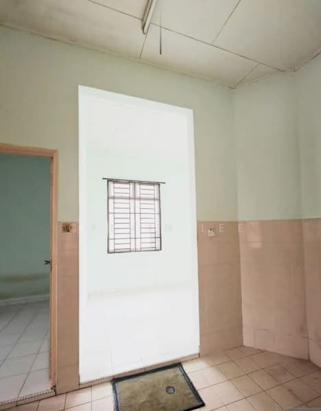 Rumah Teres 1 Tingkat untuk Dijual di Kangkar Pulai (Skudai) - Calvin Lee - PropertyGuru.com.my