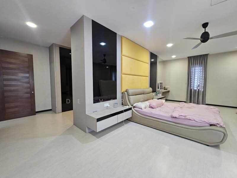 Semi-Detached House for Sale in Taman Saujana Suria (Kajang) - Denver Sin - Bedroom - PropertyGuru.com.my