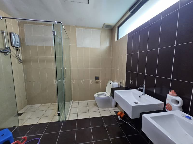 Semi-Detached House for Sale in Taman Saujana Suria (Kajang) - Denver Sin - Bathroom - PropertyGuru.com.my