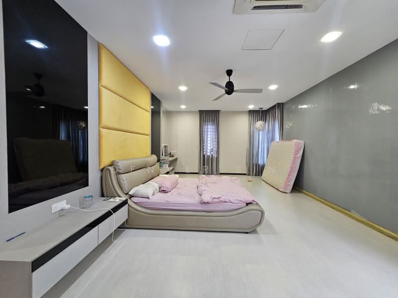 Semi-Detached House for Sale in Taman Saujana Suria (Kajang) - Denver Sin - Bedroom - PropertyGuru.com.my