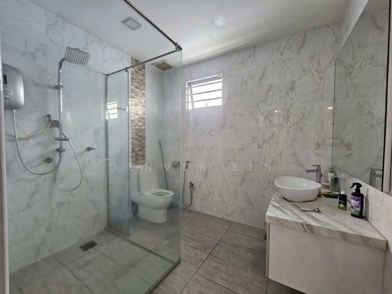 Semi-Detached House for Sale in Taman Saujana Suria (Kajang) - Denver Sin - Bathroom - PropertyGuru.com.my