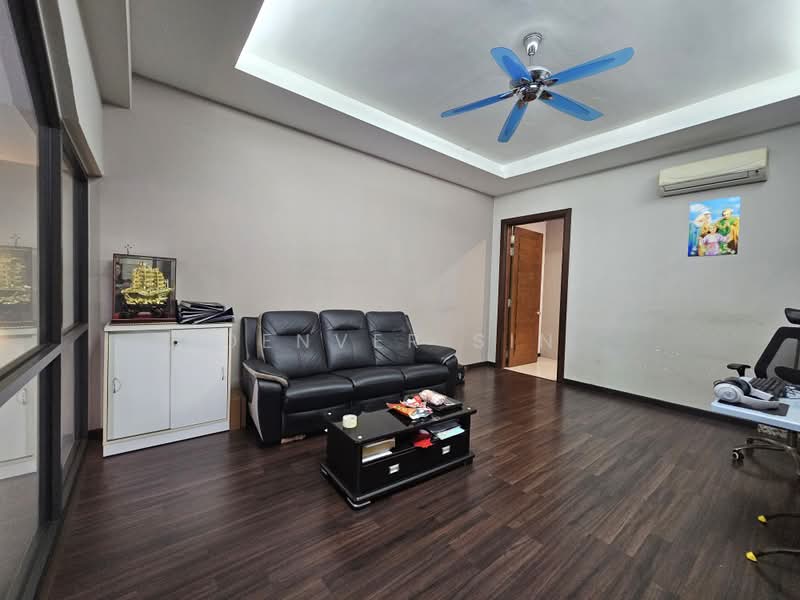 Semi-Detached House for Sale in Taman Saujana Suria (Kajang) - Denver Sin - Living Room - PropertyGuru.com.my